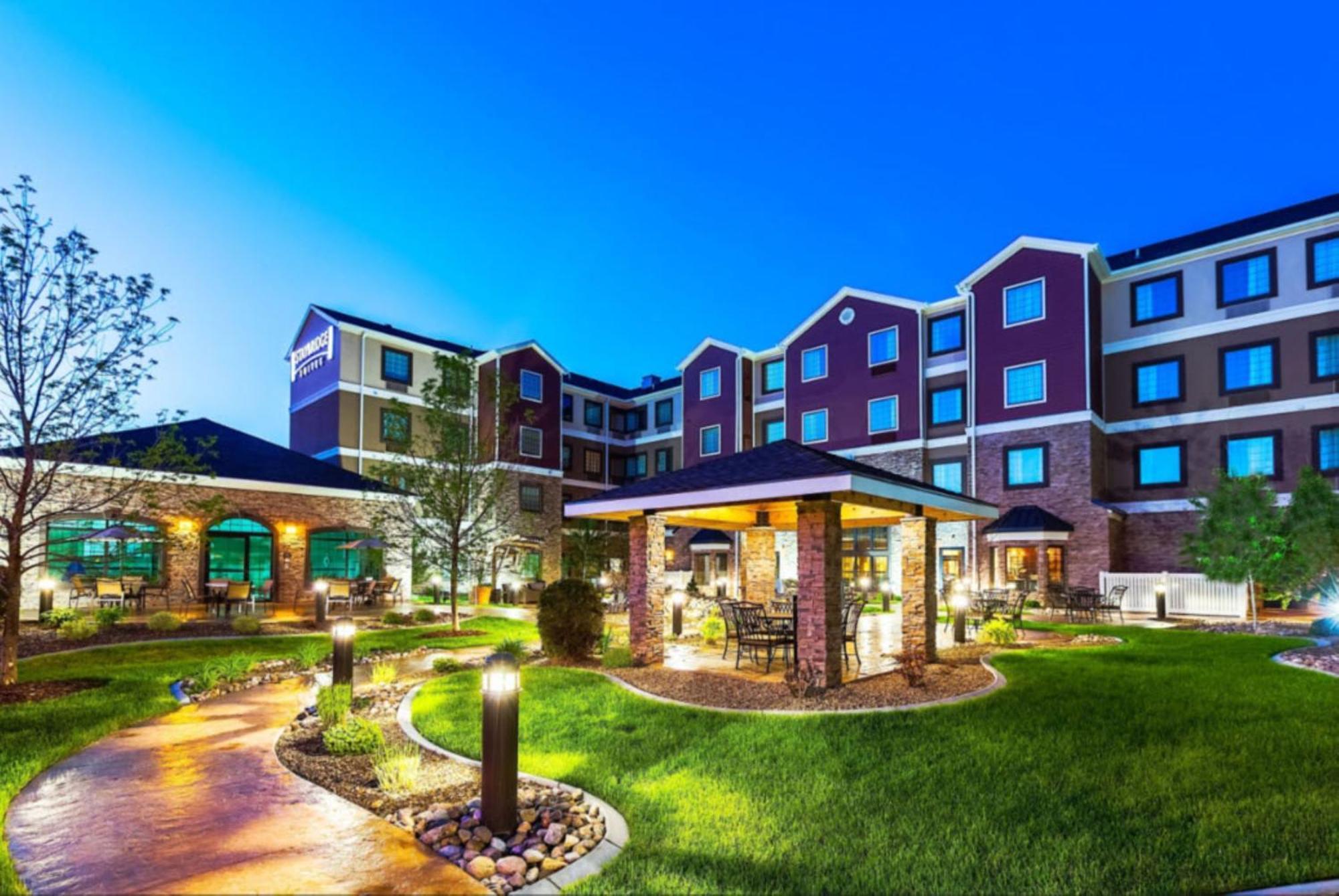 Staybridge Suites Bismarck By Ihg Kültér fotó
