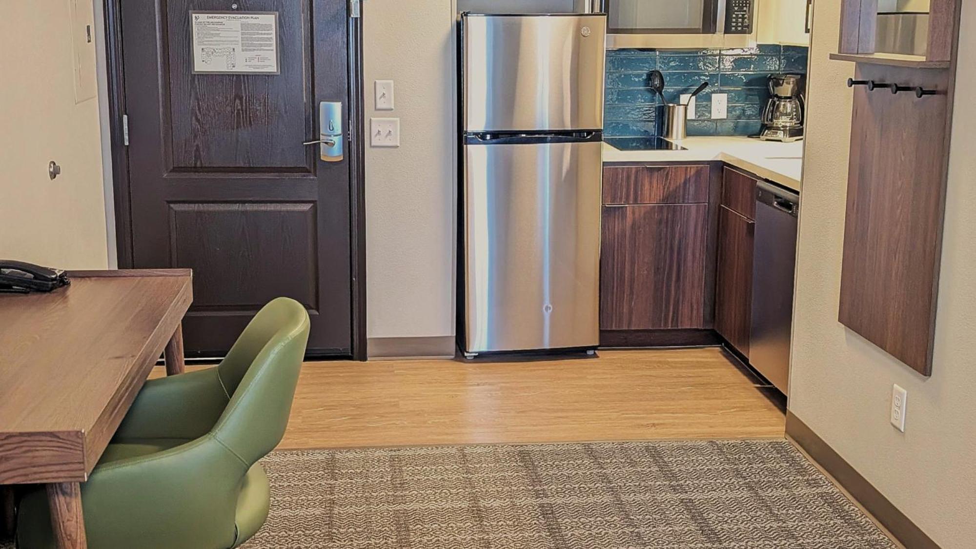 Staybridge Suites Bismarck By Ihg Kültér fotó